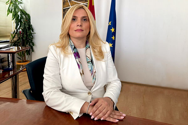 Елена Кузмановска Биондиќ